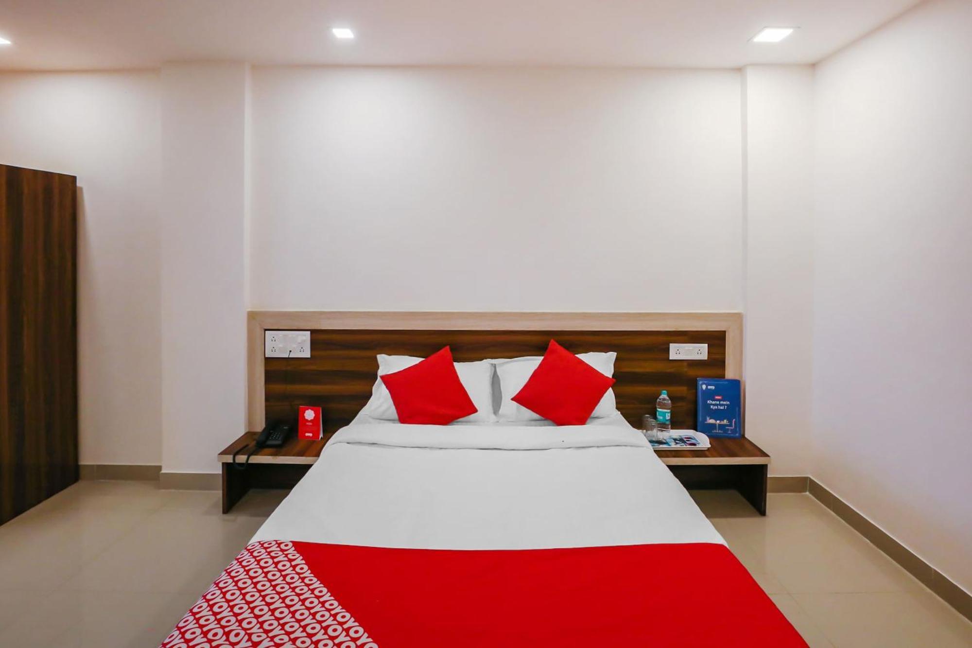 Hotel O Pingara Executive Phursungi Esterno foto