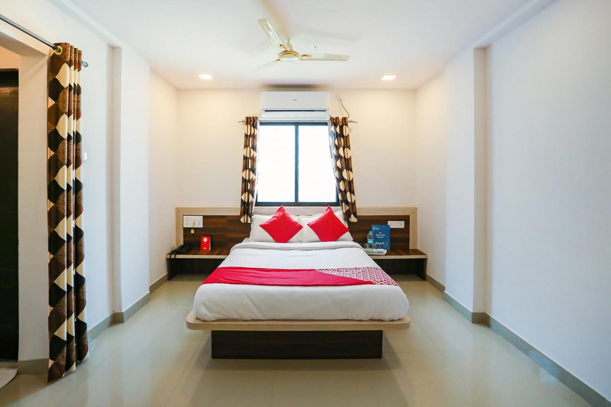 Hotel O Pingara Executive Phursungi Esterno foto