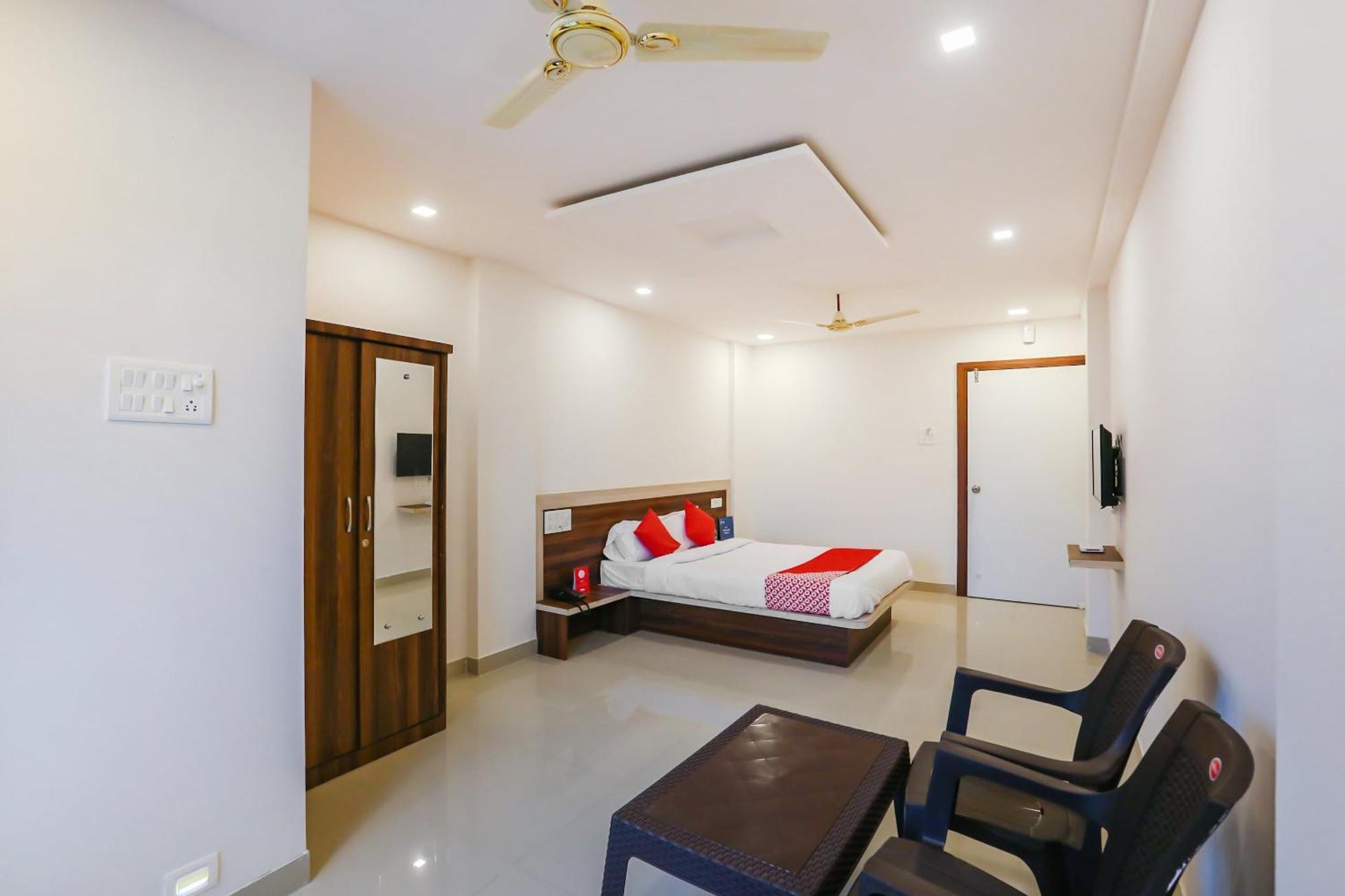 Hotel O Pingara Executive Phursungi Esterno foto