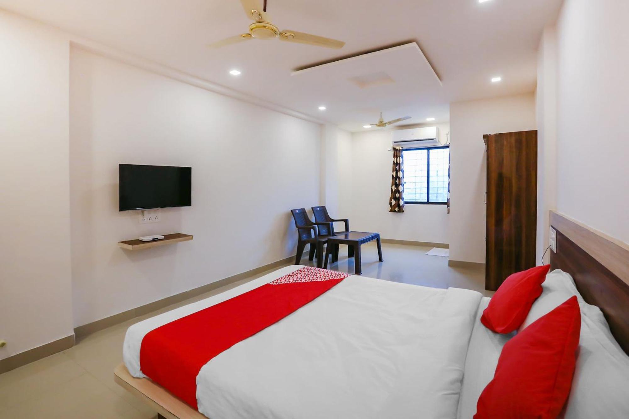 Hotel O Pingara Executive Phursungi Esterno foto