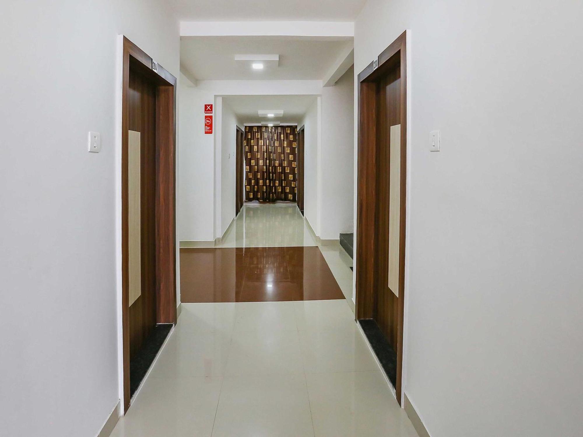 Hotel O Pingara Executive Phursungi Esterno foto